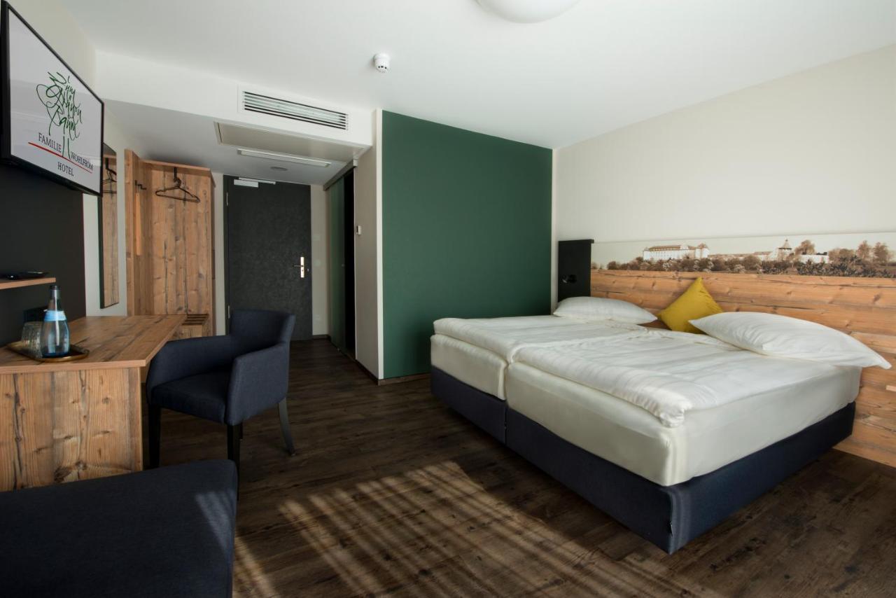 Hotel Zum Gruenen Baum Pfahlheim Ngoại thất bức ảnh
